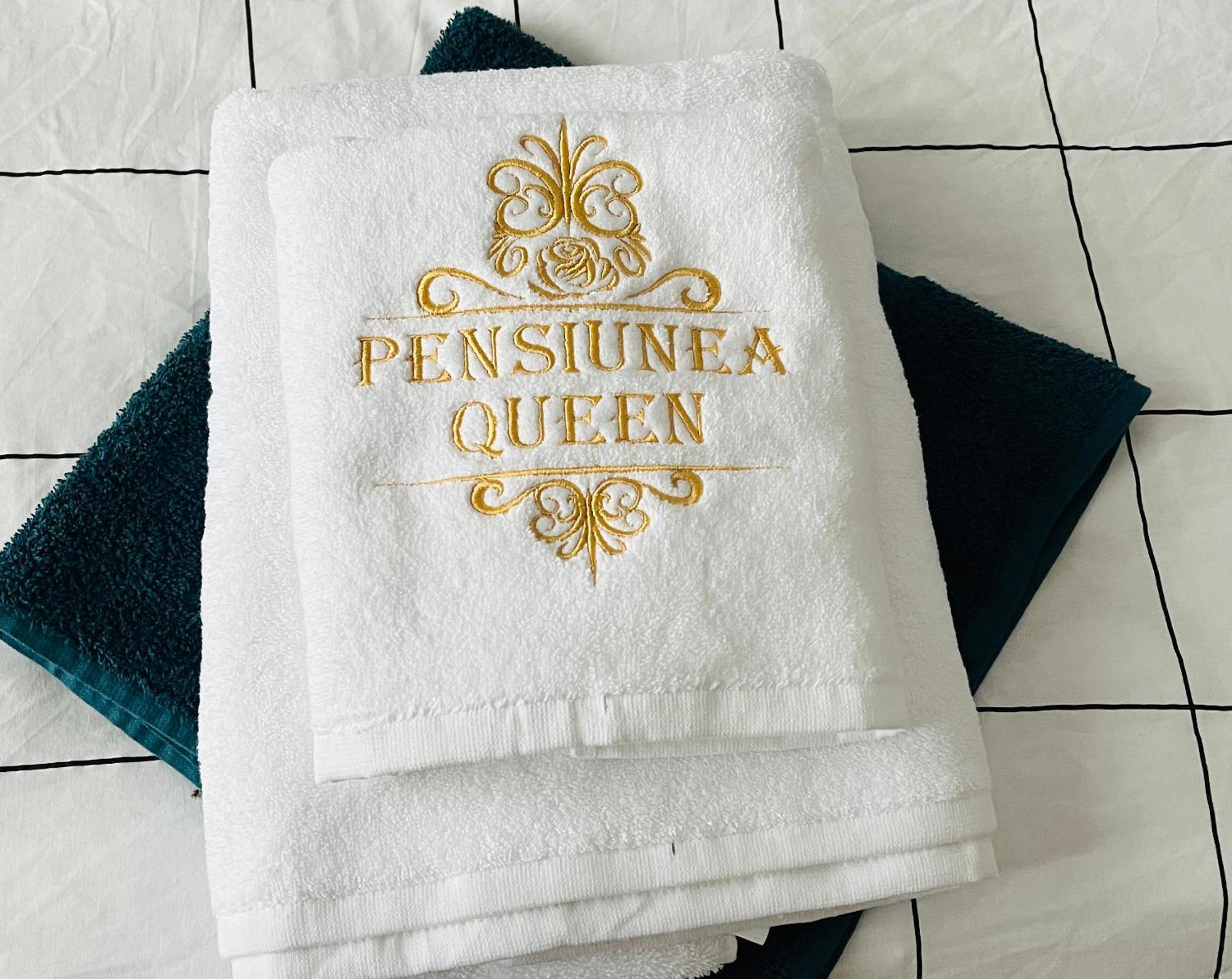 Pensiunea Queen Remetea Mare Exteriör bild